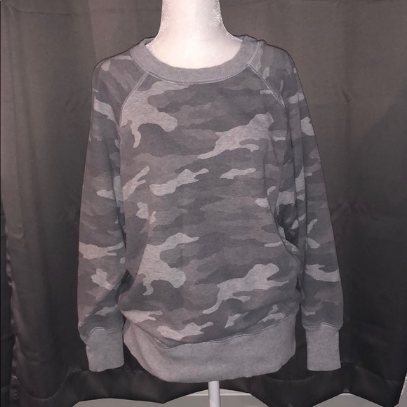 American Eagle Outfitters Sweaters - American Eagle grey camo crew neck sweater